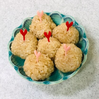 同じピックがあり
感動✨笑笑٩( ᐛ )و
シナモン香って
とってもおしゃれな
おにぎり美味しかった
です(*´꒳`*)♡